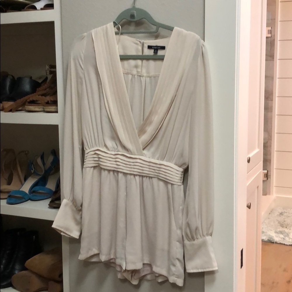 Nude romper size small. Worn twice.